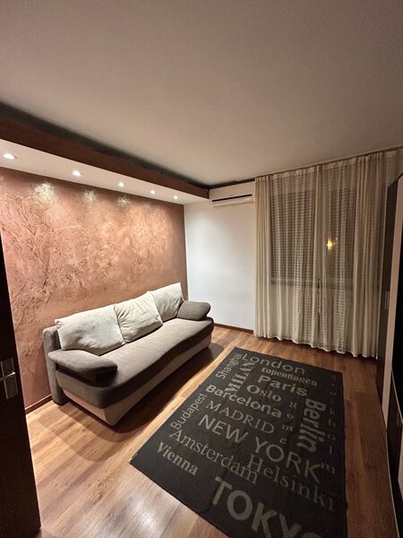 Nicolae Grigorescu, Titan, garsoniera.