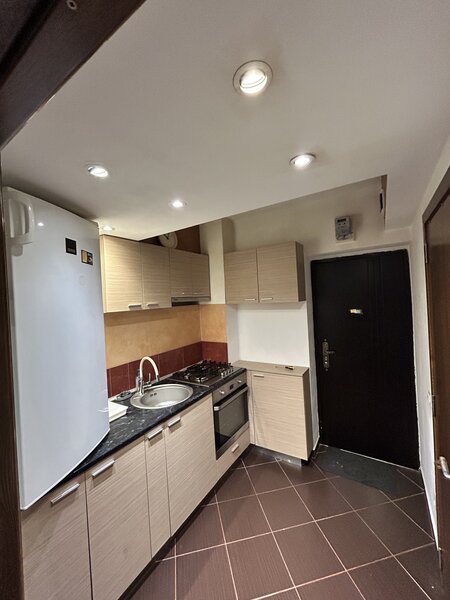 Nicolae Grigorescu, Titan, garsoniera.